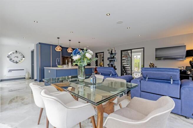 Stunning Kitchen/ Breakfast Room