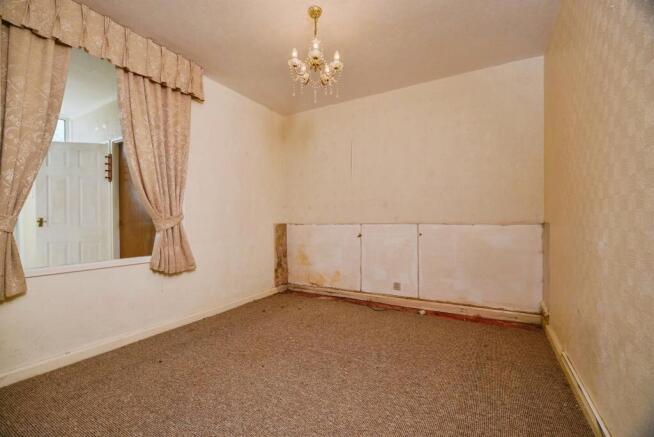 4 bed Detached for sale Image 5