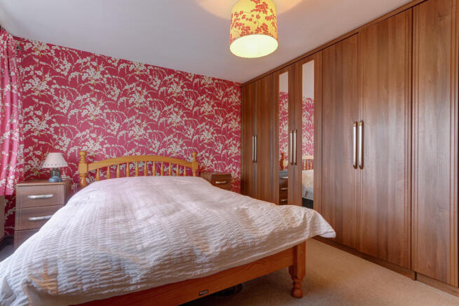 Master Bedroom - ...