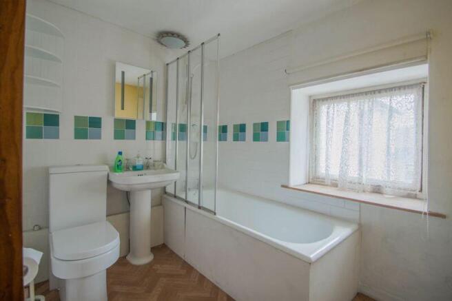 2 bed Terraced for sale Image 8