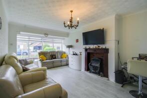 8, Orchard Drive, Ackworth, Pontefract WF7 7DS