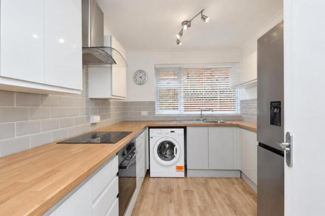 Kitchen1.jpg