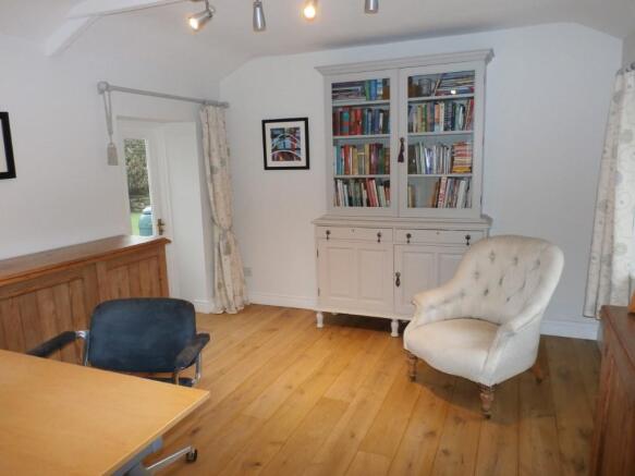Photo 16