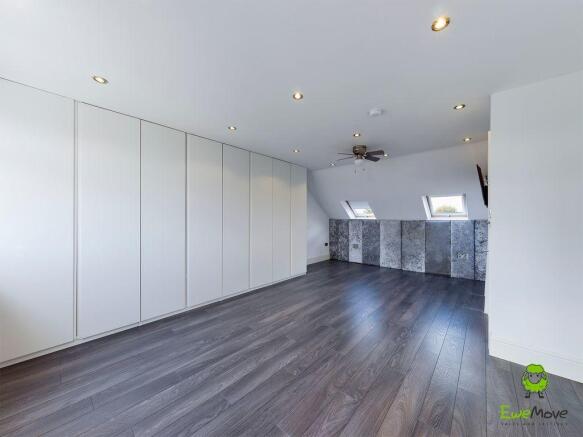 Bedroom 1 (Double with Ensuite)