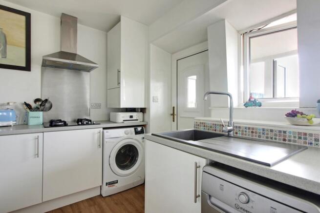 2 bed Terraced for sale Image 9