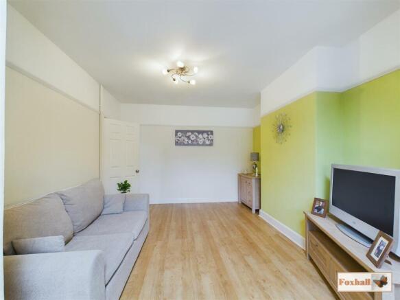 Sitting/DIning Room