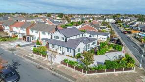 44, Cornwall Way, Southport PR8 3SH