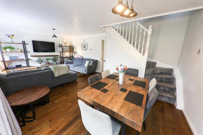 3 bed Detached for sale Image 10
