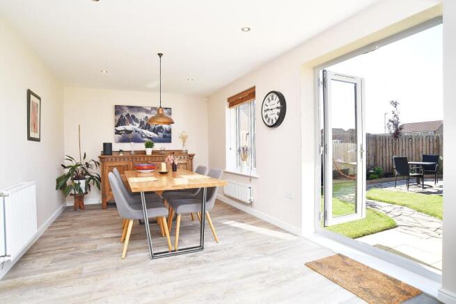 4 bed Detached for sale Image 6