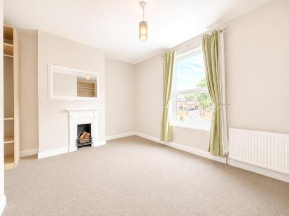 2 bed Terraced for sale Image 5