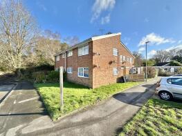 25, Thames Close, Ferndown BH22 8XA