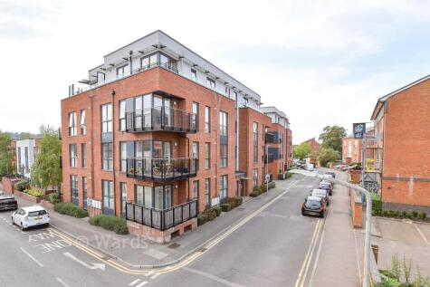 Avebury Avenue, Tonbridge, Kent
