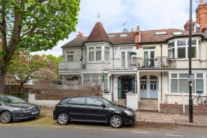Flat 6, 172, Southfield Road, London W4 5LD