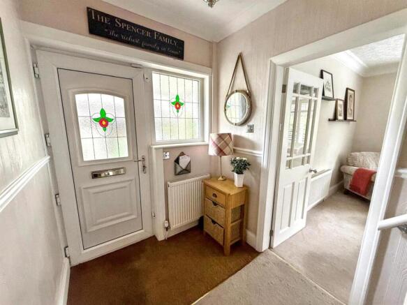 3 bed Semi-Detached for sale Image 10