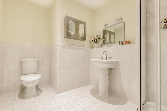 Master En- Suite