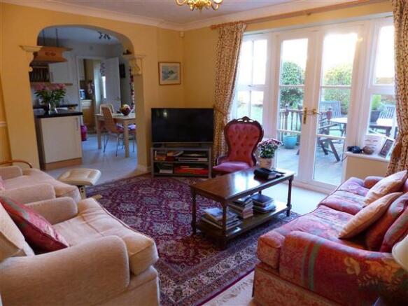 FAMILY ROOM