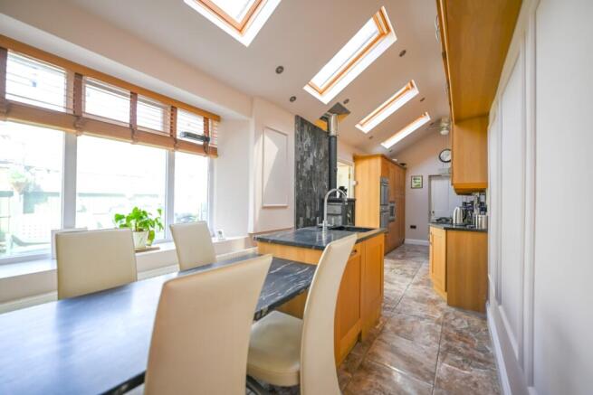 Cliff Terrace EweMove Marske-10