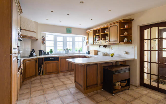 Kitchen / Dining Room