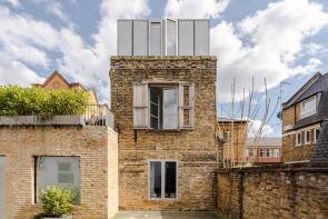 16a The Bakehouse, Basing Court, London SE15 5DX