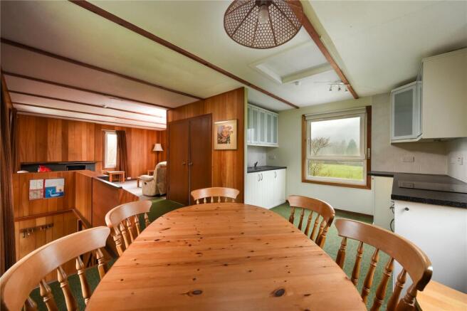 Dining/Kitchen