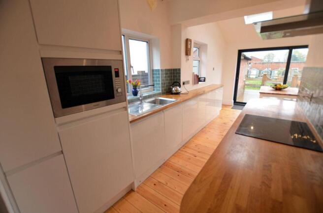 Kitchen 3.jpg