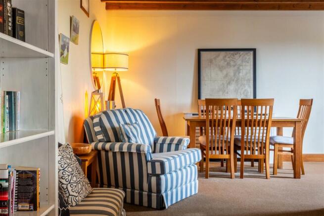 Lounge to dining