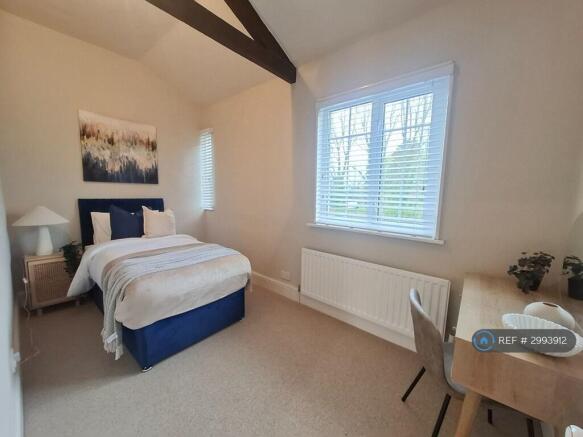 3 bed Terraced to rent Image 10