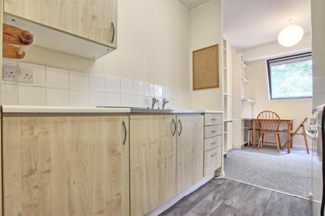 Kitchen 3.jpg