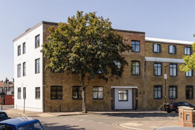 Jedburgh Road, E13