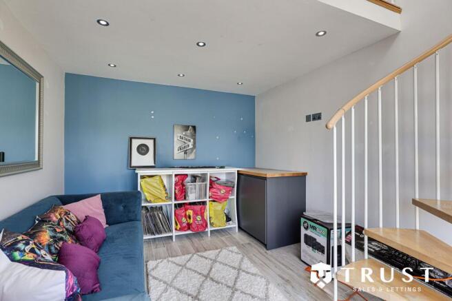 4 bed Detached for sale Image 12