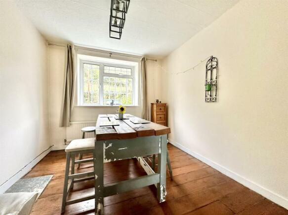 DiningRoom.jpg