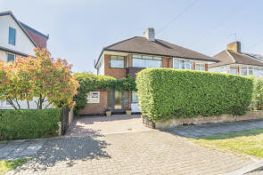 10, Curzon Avenue, Stanmore HA7 2AQ