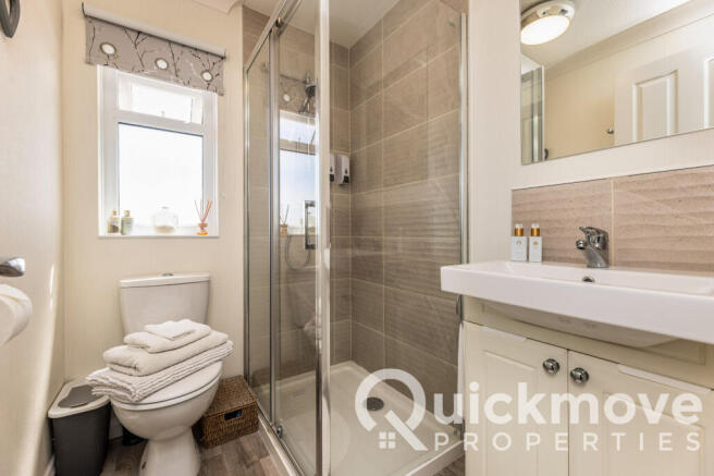 2 bed Park Home for sale Image 11