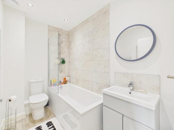 3 bed Terraced for sale Image 10