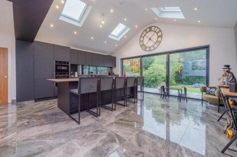 Mayland Drive, Sutton Coldfield , West Midlands, B74 2DG