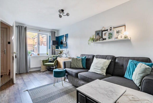 1384549-9-6925cf1...