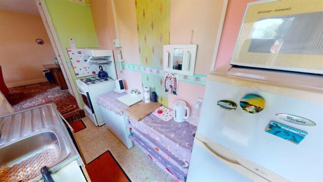 Holly Crescent - Kitchen