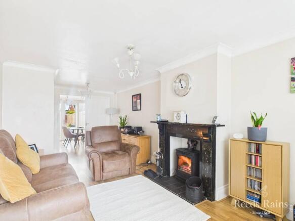 3 bed Semi-Detached for sale Image 5