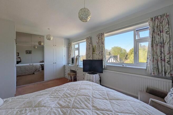3 bed Detached for sale Image 12