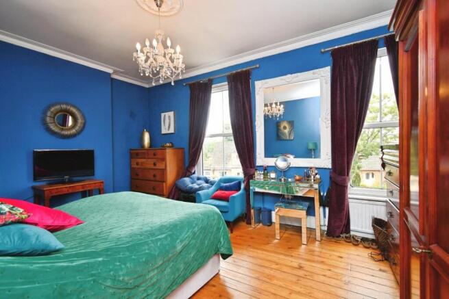 3 bed Terraced for sale Image 10
