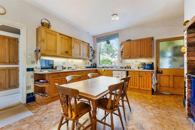 Brook Lane, Alderley Edge, SK9 photo 4