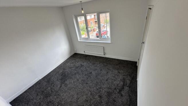 2 bed Terraced to rent Image 6
