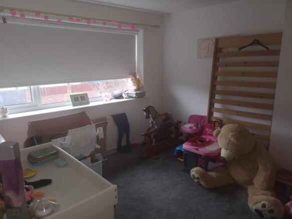 60 Rutland Ave bed 2