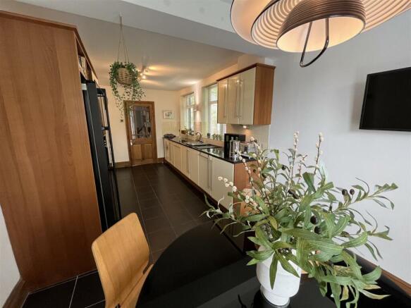 Dining Kitchen