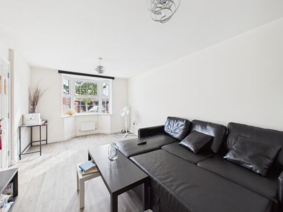 4 bed Detached for sale Image 7