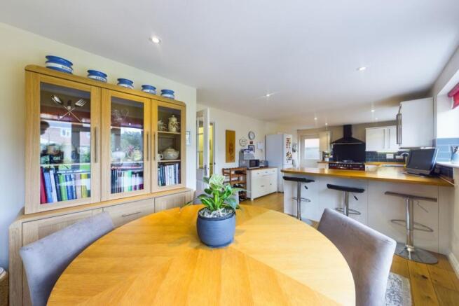Kitchen / Breakfast Room