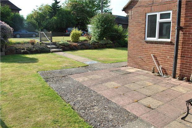 Front/Side Garden