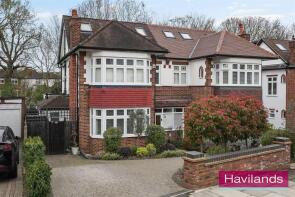 35, The Spinney, London N21 1LL