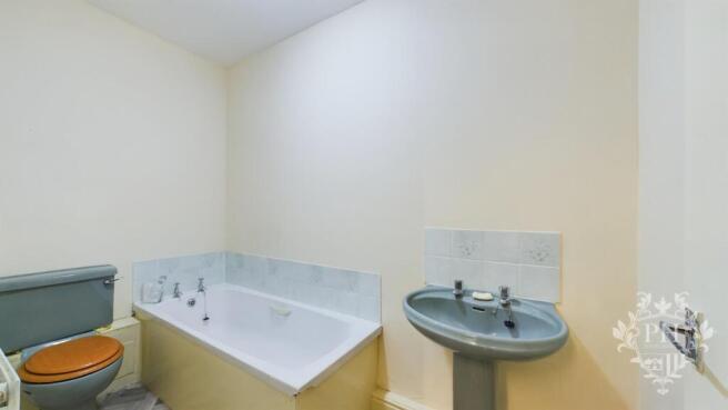 1 bed Apartment to rent Image 5