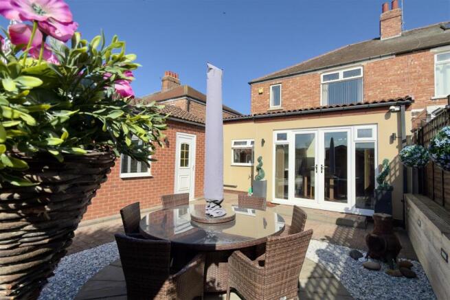 3 bed Semi-Detached for sale Image 5